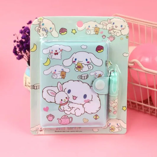 Mini libreta con bolígrafo Sanrio