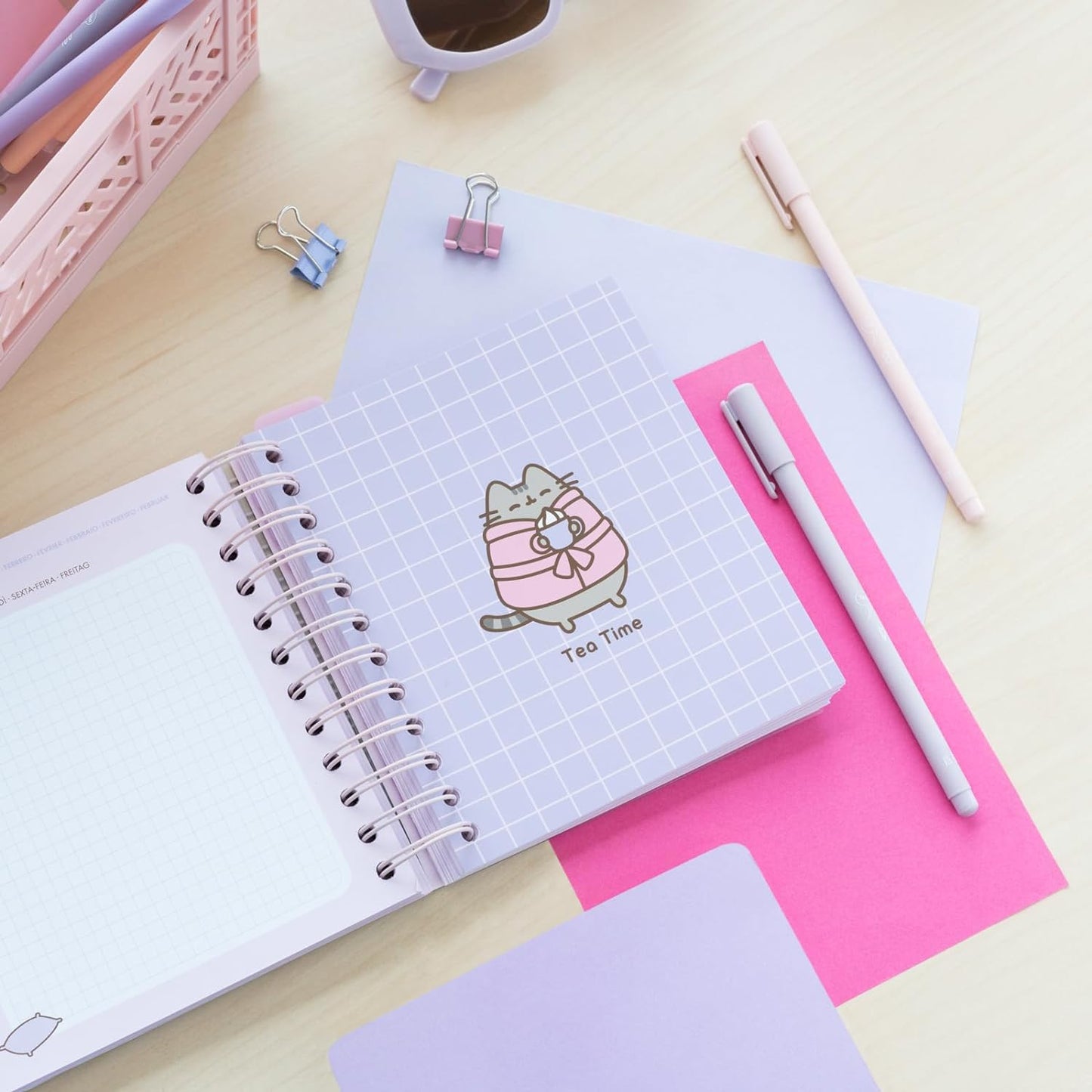 Agenda Escolar 2024/2025 Pusheen Moments día Vista 12 Meses A5