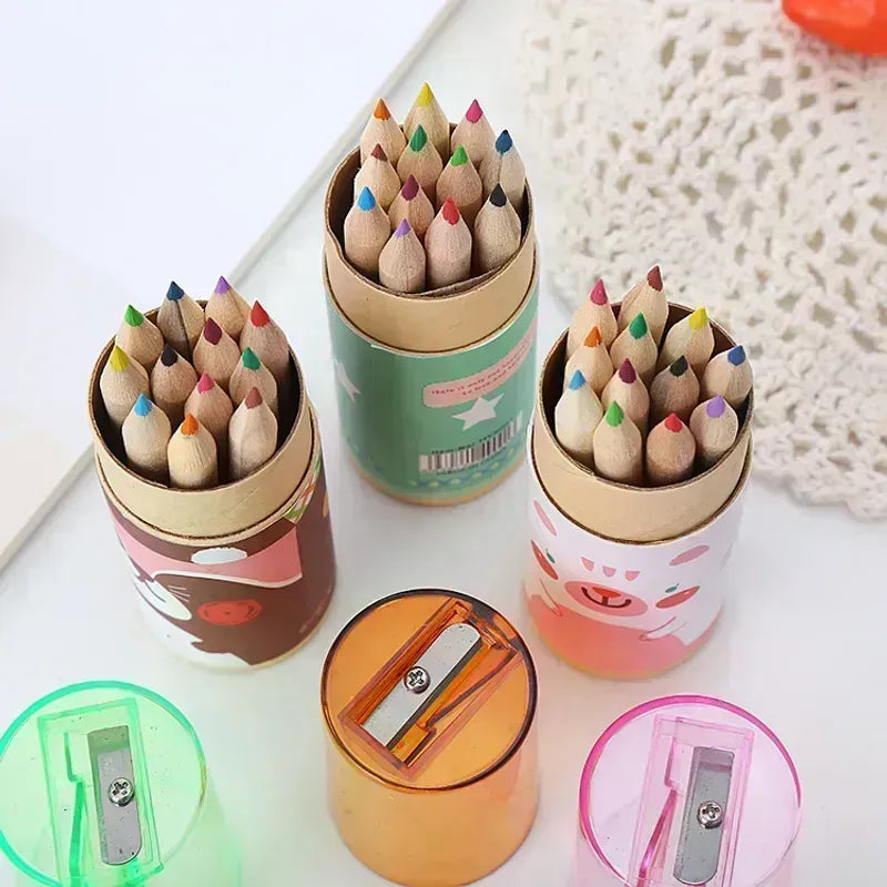Set de pinturas de madera con sacapuntas