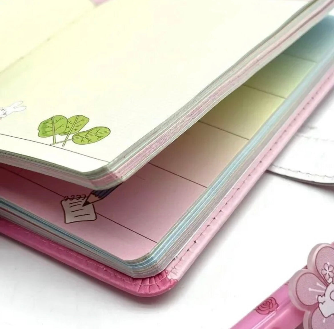 Pack de cuaderno con bolígrafo Sanrio